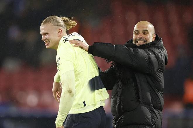 FPX发布赛前海报：决战德玛西亚之巅