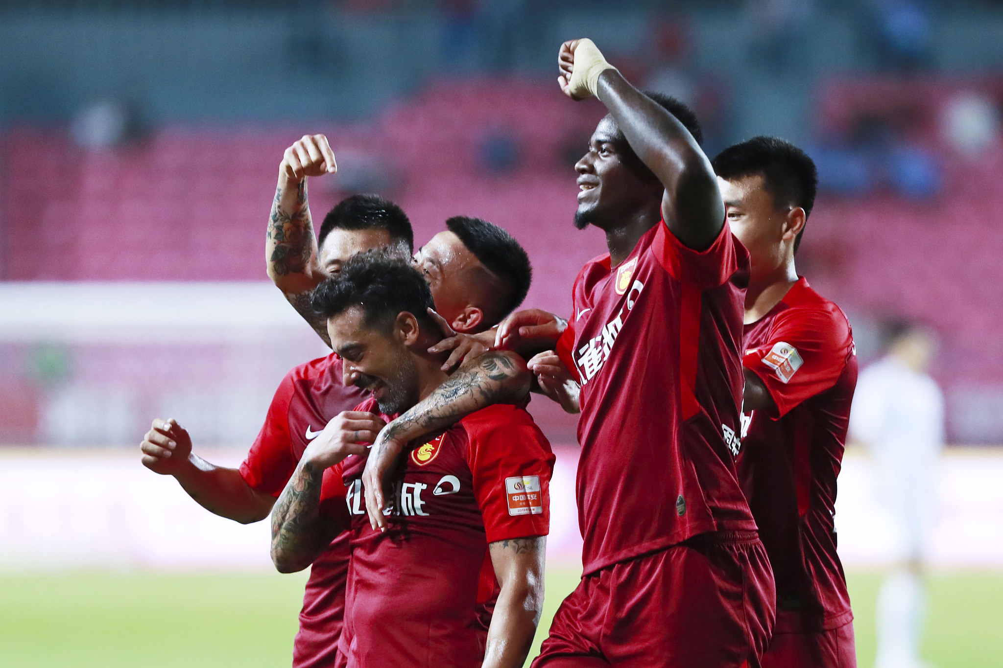 Falcons 正式签约 kyousuke