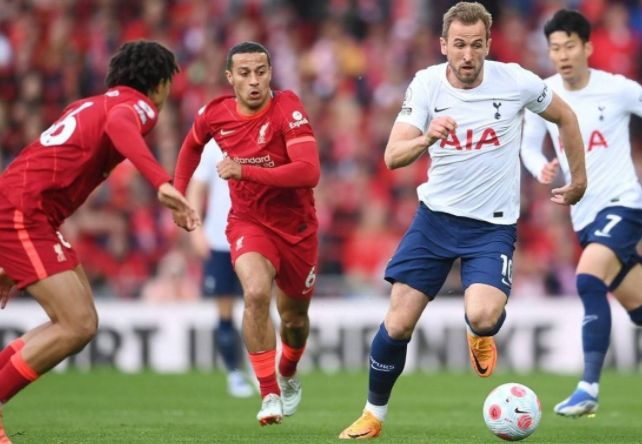 刚刚，FLY官宣前TSM打野选手Spica加入