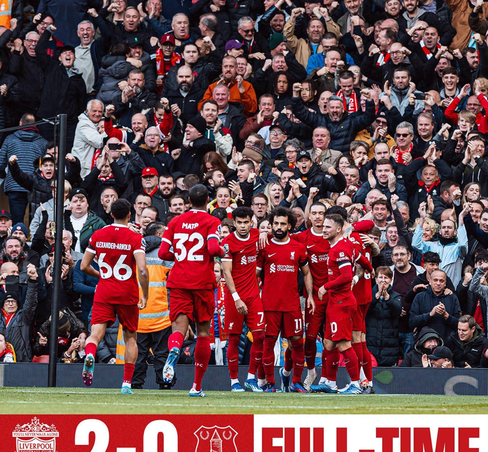 LPL冠军奖杯及世界赛冠军奖杯已完成复刻，并送达EDG基地